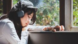 &nbsp;La música triste permite al oyente desconectarse de situaciones angustiantes
