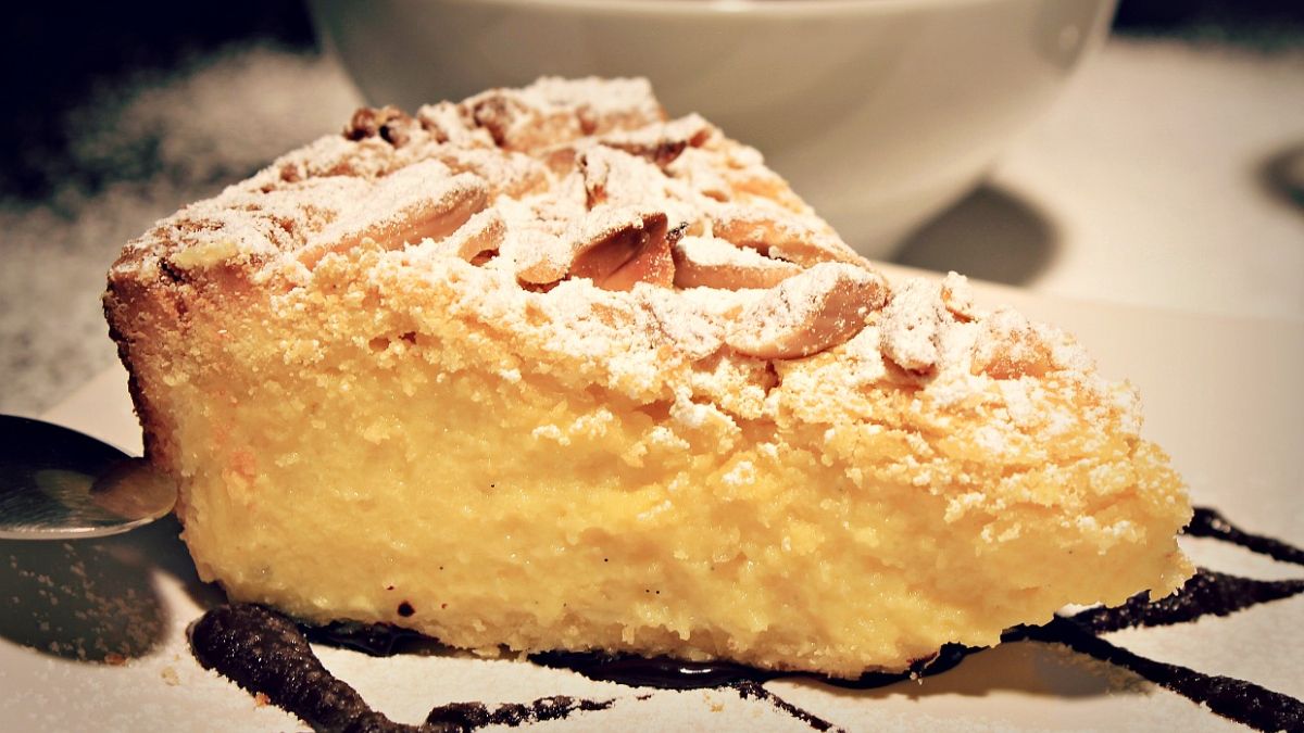 Torta della nonna, una de las recetas más deliciosas de la pastelería italiana. Torta della nonna, una de las recetas más deliciosas de la pastelería italiana.