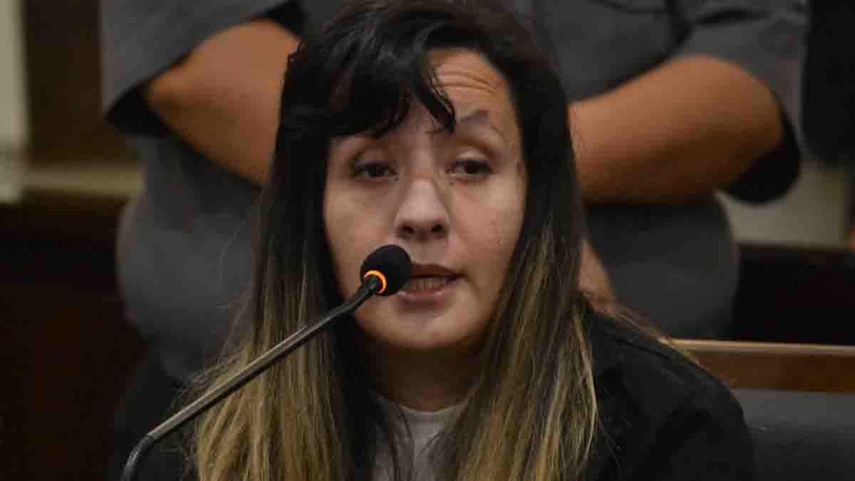 Karen Oviedo tiene juicio crítico, es decir que sabe distinguir entre lo que está bien y lo que está mal.