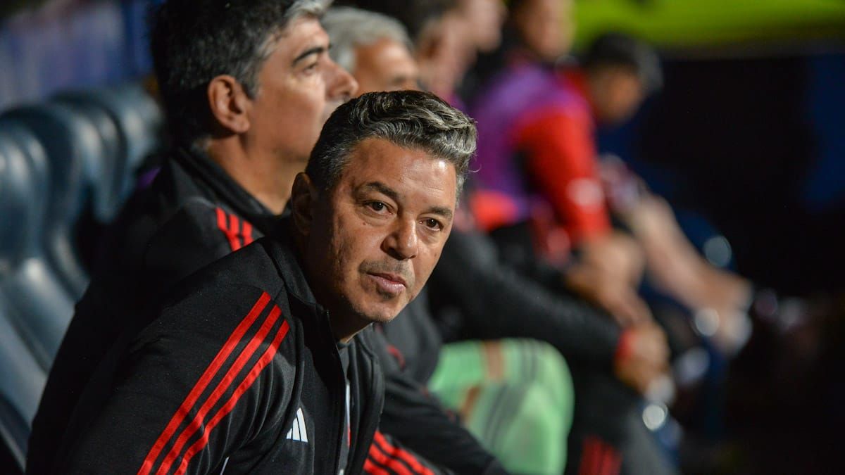 El DT metió mano en el equipo titular.