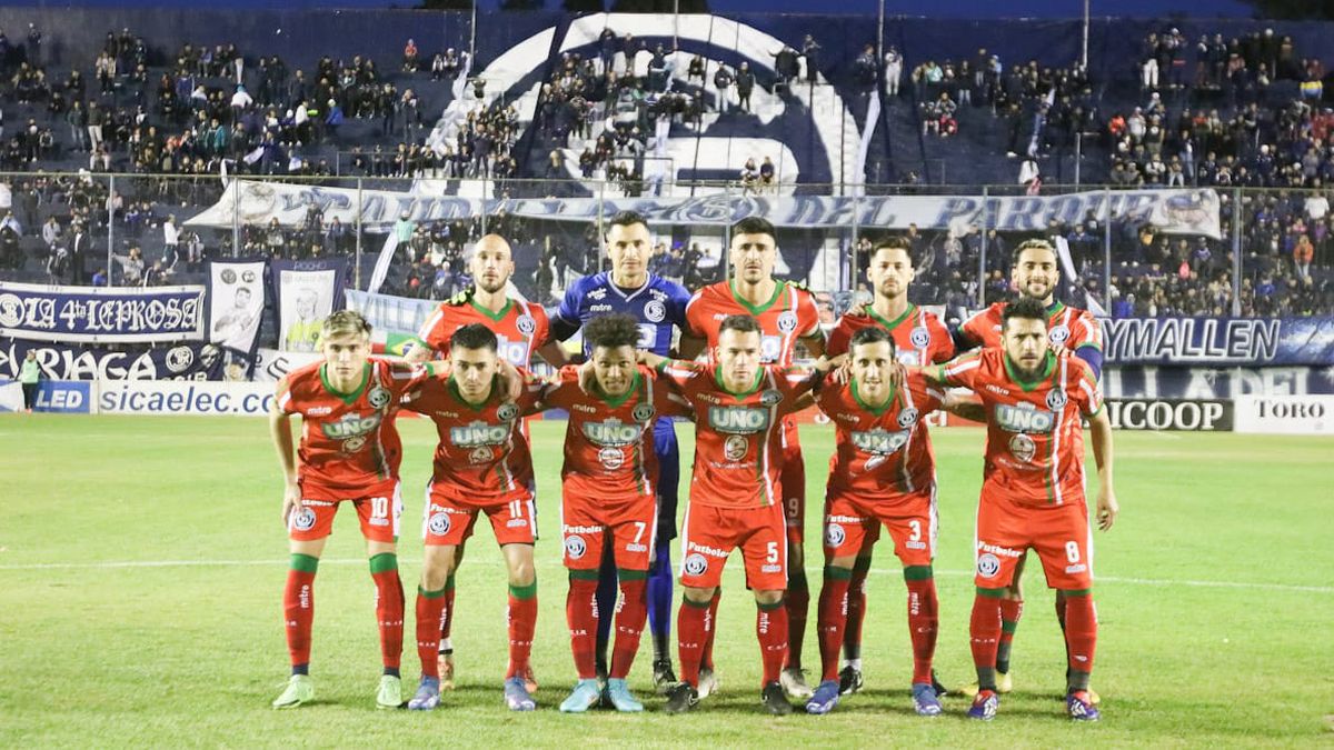 Independiente Rivadavia jugará ante Güemes en Santiago del Estero.