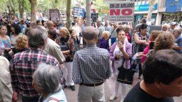 Los jubilados mendocinos perdieron en un año el 14% de su poder adquisitivo