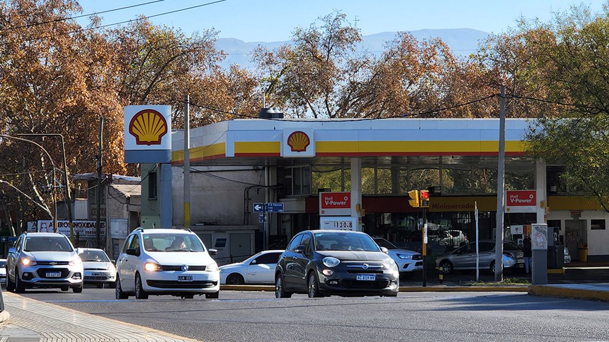 Los estacioneros absorvieron parte del aumento del gas debido a la caída en la demanda.