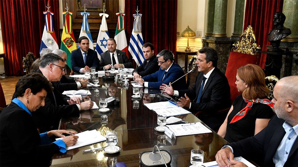 Sergio Massa recibió al vice primer ministro israelí, para conmemorar el 30° Aniversario del atentado a la Embajada de Israel.