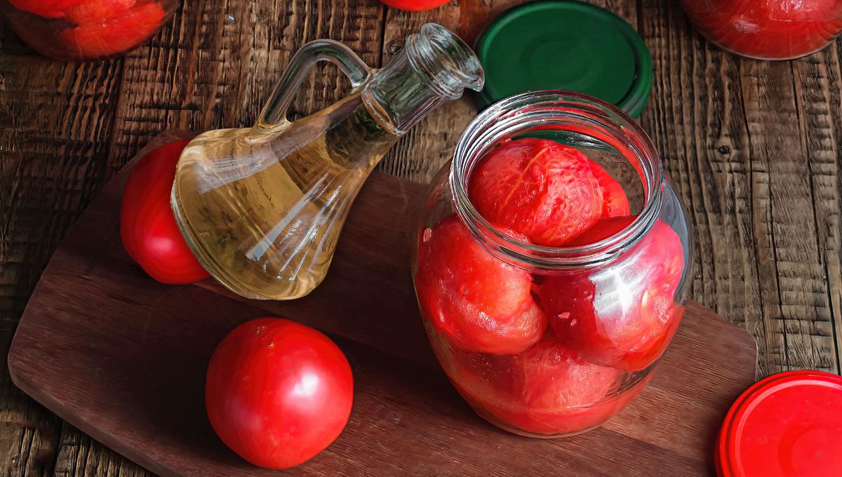 Para qué se les agrega vinagre a las conservas y por qué alarga la vida útil de los alimentos