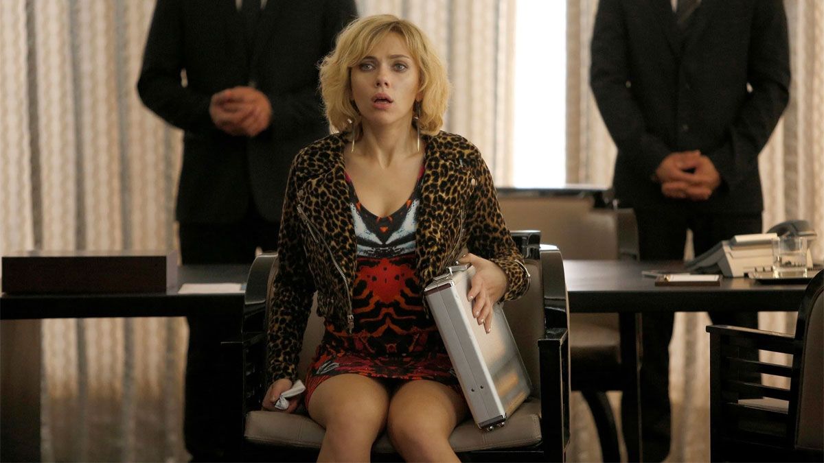 Scarlett Johansson se roba toda la atención en la película de Netflix. Scarlett Johansson se roba toda la atención en la película de Netflix.