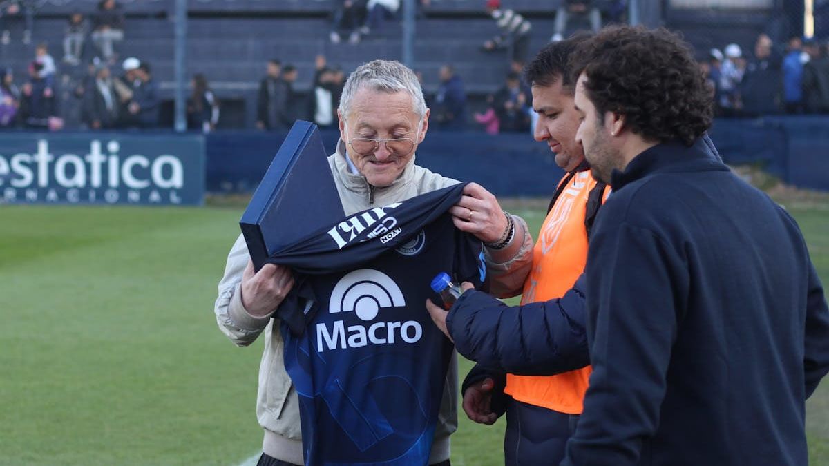 Micky recibió un merecido reconocimiento de la Lepra. Micky recibió un merecido reconocimiento de la Lepra.