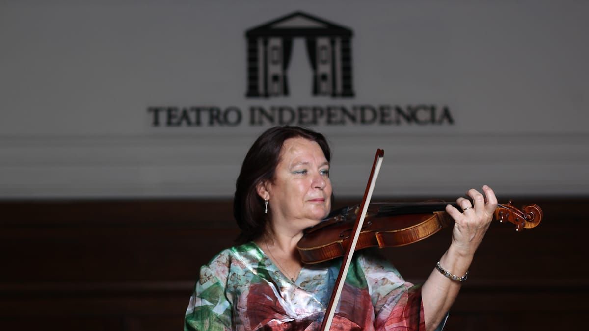 Mariela se jubiló con amplio reconocimiento de sus pares. Además sigue siendo docente e investigadora en la UNCuyo.