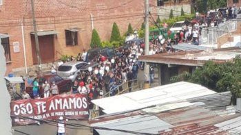 Coronavirus: cientos de personas violaron la cuarentena para despedir a presunto líder criminal