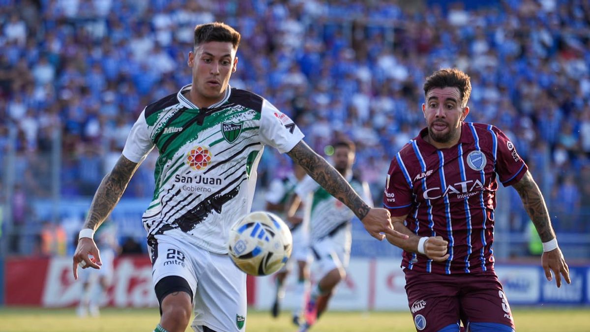 Agustín Auzmendi marcó 8 goles en Godoy Cruz.