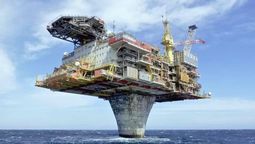 Instalan la construcción más pesada y profunda del planeta Tierra: más de 400 metros y un millón de toneladas Instalan la construcción más pesada y profunda del planeta Tierra: más de 400 metros y un millón de toneladas