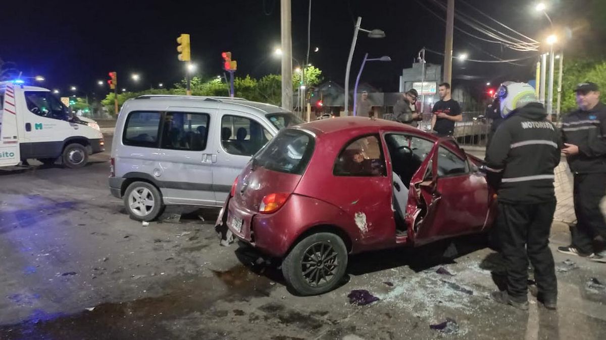 El conductor alcoholizado del Peugeot Partner tenía 1,10 gramos de alcohol en sangre. El conductor alcoholizado del Peugeot Partner tenía 1,10 gramos de alcohol en sangre.