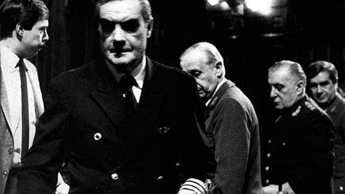 El juicio a las juntas militares marcó un hito en la historia judicial argentina.