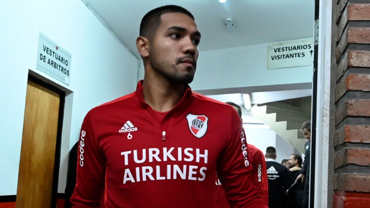 Paulo Díaz volverá a estar entre los titulares de River ante Lanús