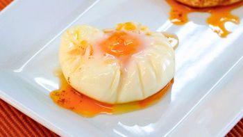 ¿Sabés hacer Huevo poché? La receta francesa fácil, con 4 ingredientes y en 4 minutos ¿Sabés hacer Huevo poché? La receta francesa fácil, con 4 ingredientes y en 4 minutos