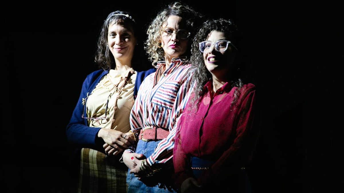 Verona está interpretada por las actrices Laly Rey, Celeste Domínguez y Laura Salinas y m´sa de 15 actores Verona está interpretada por las actrices Laly Rey, Celeste Domínguez y Laura Salinas y m´sa de 15 actores