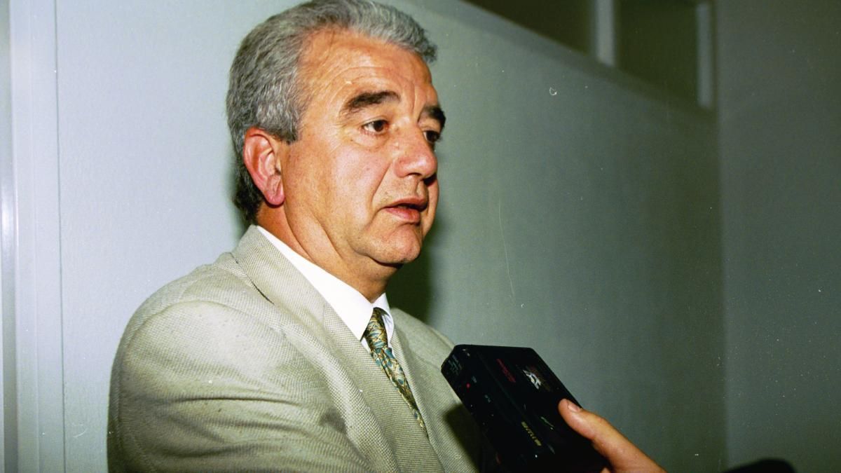 "Quise comprar a un árbitro" la confesión de un expresidente que impactó en el fútbol español "Quise comprar a un árbitro" la confesión de un expresidente que impactó en el fútbol español