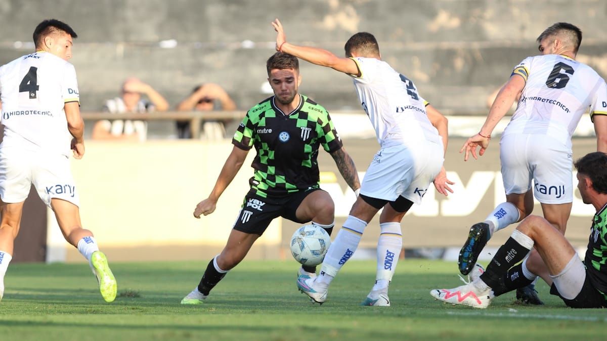 El delantero de Gimnasia y Esgrima Nicolás Romano palpitó el choque ante Colón.