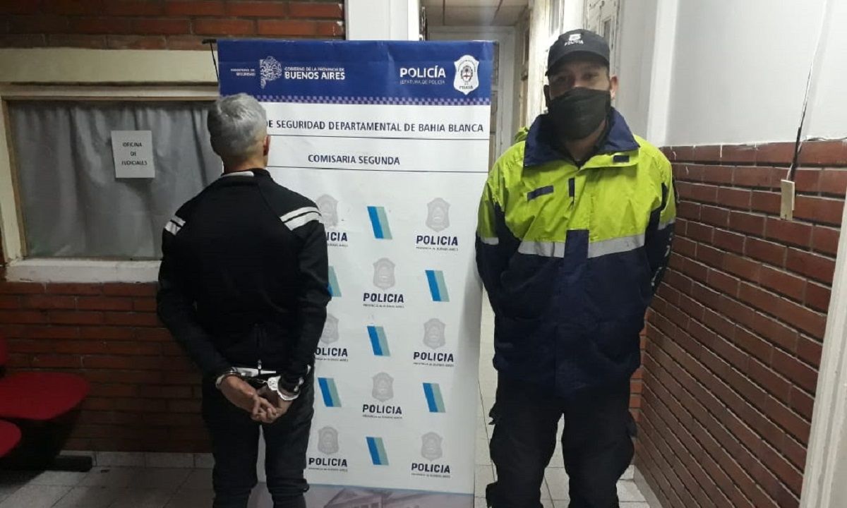 In fraganti. Atraparon al hombre araña robando departamentos.