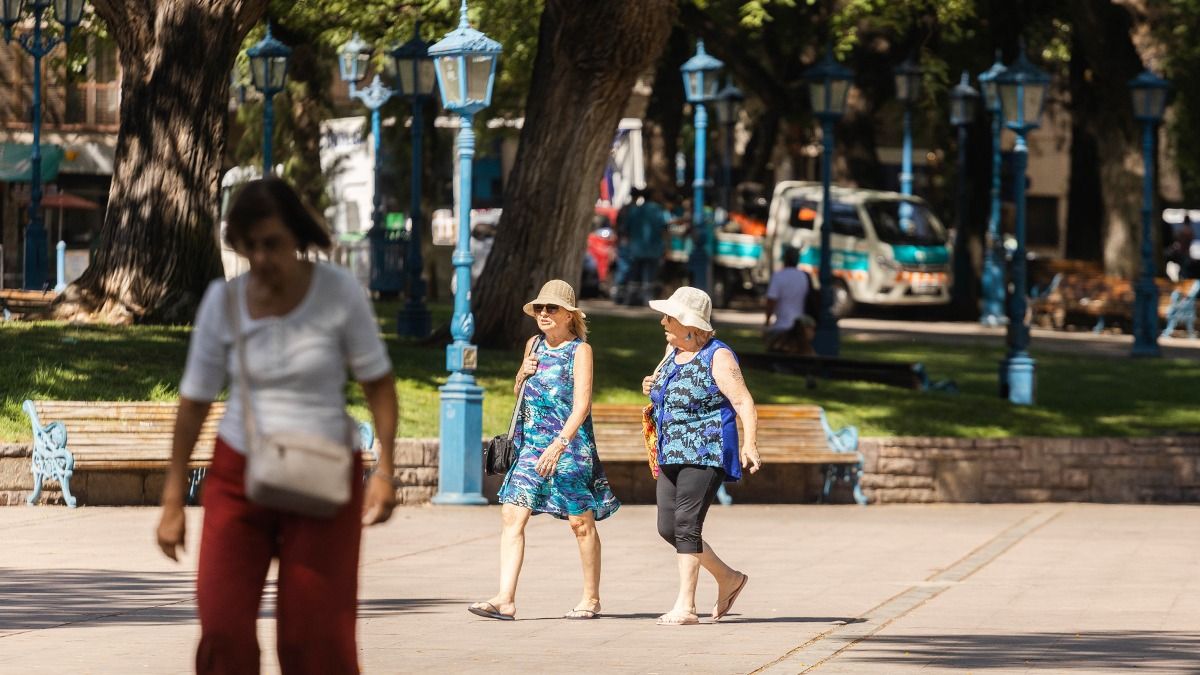 El pronóstico del tiempo en Mendoza indica para este sábado una jornada agradable después del ingreso de un frente fresco. El pronóstico del tiempo en Mendoza indica para este sábado una jornada agradable después del ingreso de un frente fresco.