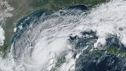 El paso del huracáb Milton genera mucha alarma en Florida.