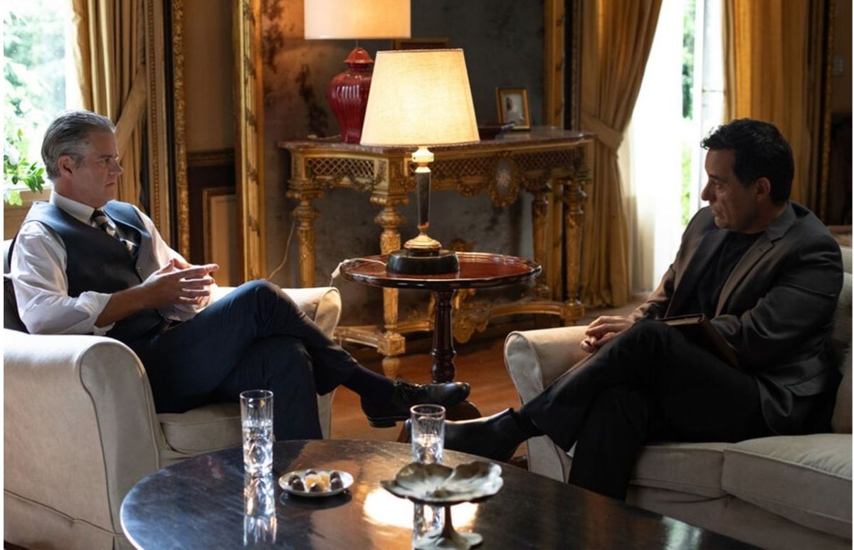 Excelente estreno. Es La mente del poder interpretada por Mike Amigorena. Excelente estreno. Es La mente del poder interpretada por Mike Amigorena.