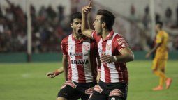 Instituto le ganó a Crucero y se acercó al líder