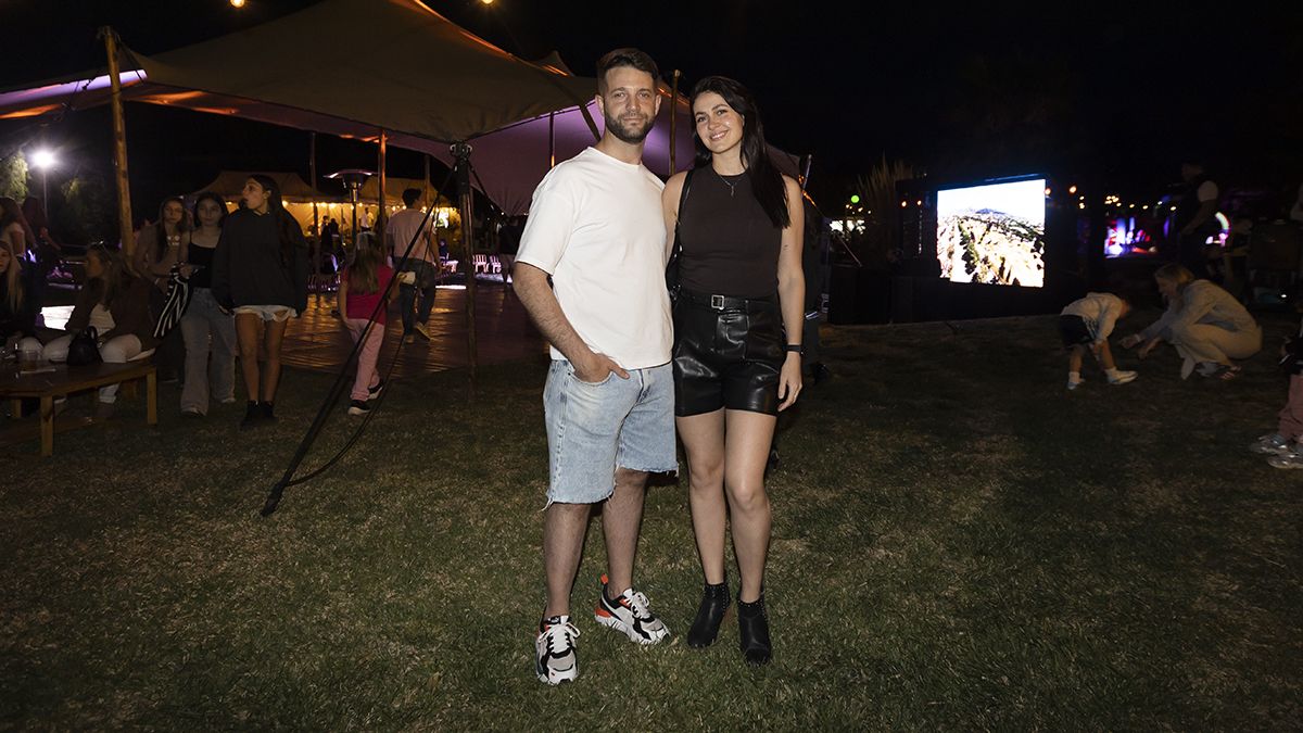 El Primavera Sunset fue la cita ideal para las parejas. El Primavera Sunset fue la cita ideal para las parejas.