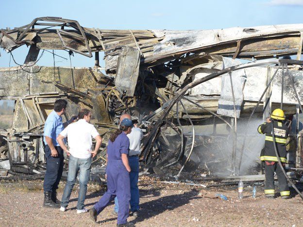 El jefe de la policía confirmó que hubo tres llamados al 911 denunciando que el camión circulaba a contramano