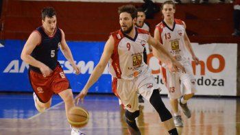 Empiezan los cuartos en el básquet local