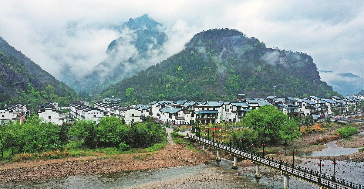 Una vista panorámica de la aldea de Xiaye, condado de Xianju, provincia de Zhejiang. PARA USO DE CHINA DAILY