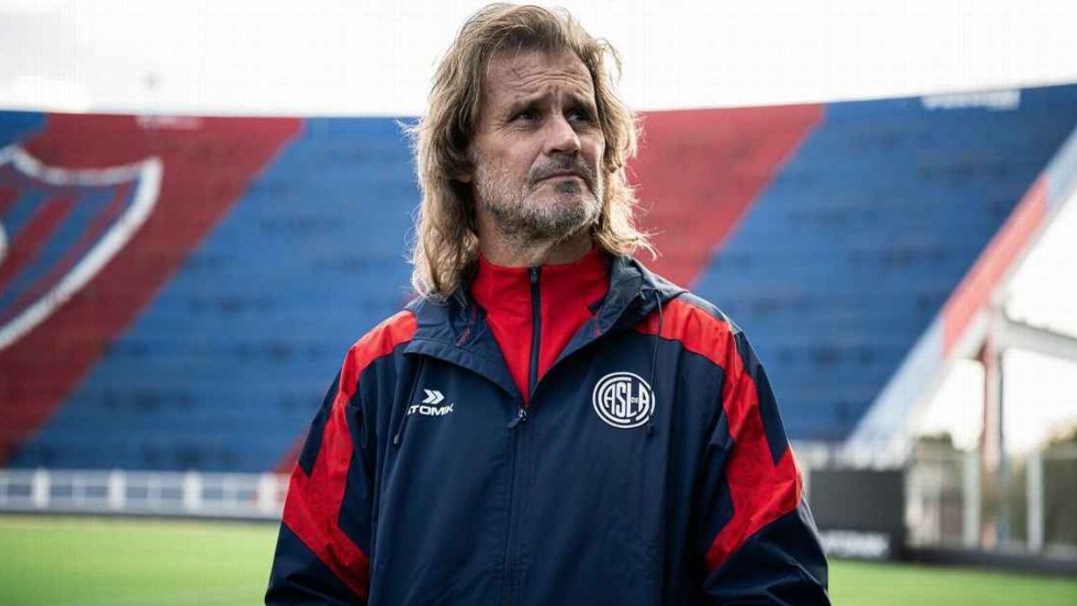 Tercer ciclo en marcha: Rubén Darío Insúa fue presentado en San Lorenzo