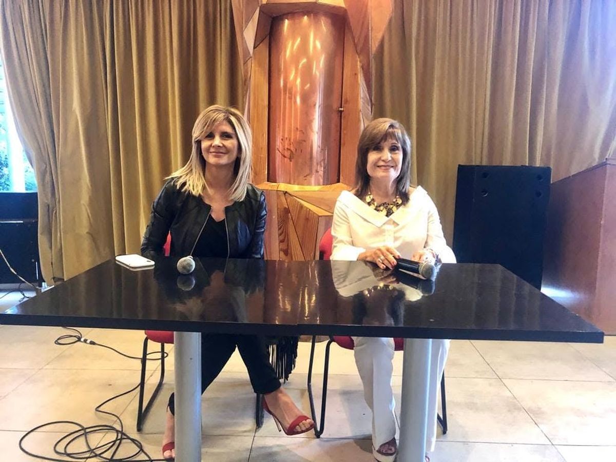Silvia Plager con su hija, la reconocida conductora Débora Plager. Silvia Plager con su hija, la reconocida conductora Débora Plager.