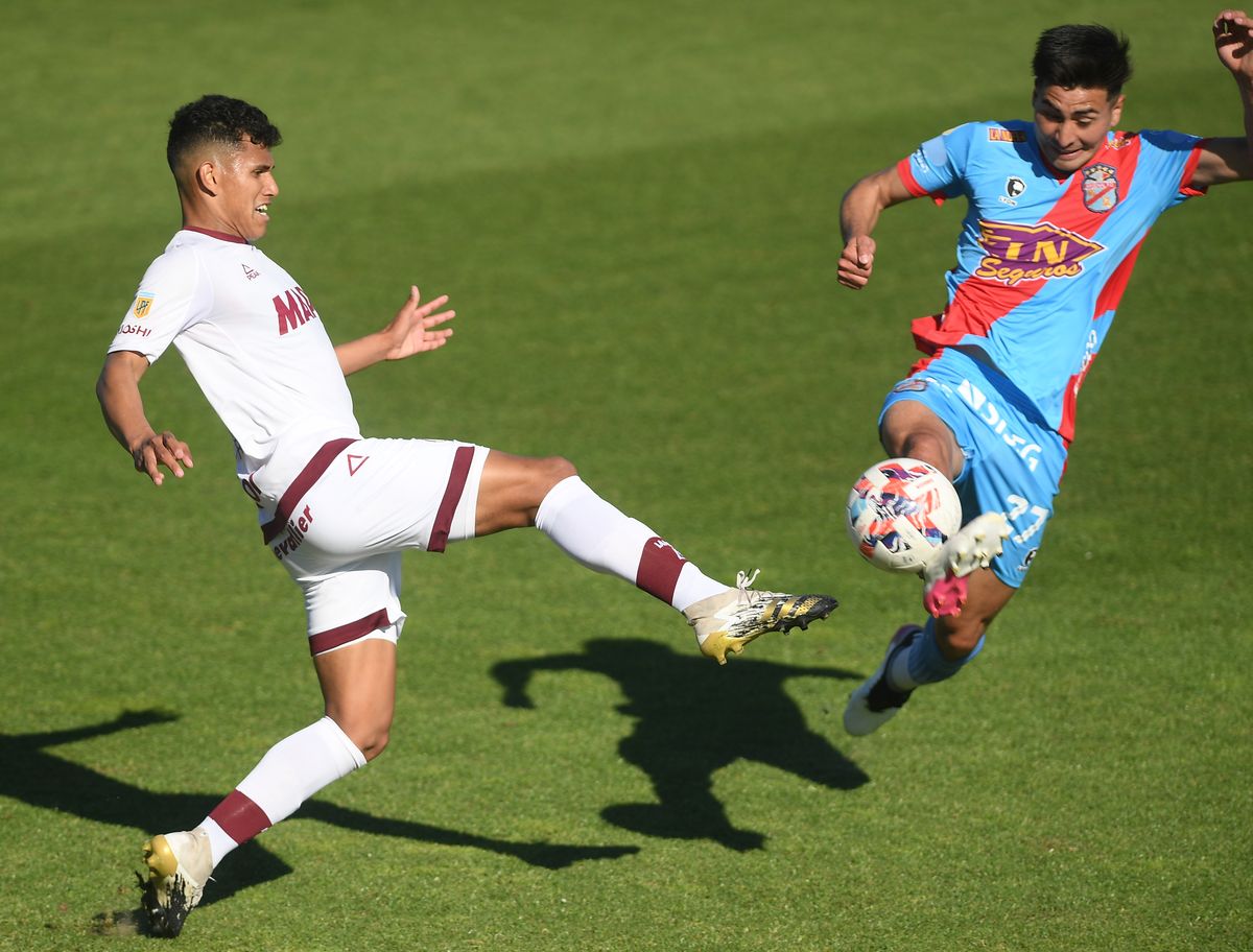 En la Liga Profesional de F&uacute;tbol, Lan&uacute;s volvi&oacute; a perder y Banfield, su cl&aacute;sico rival, gan&oacute;.