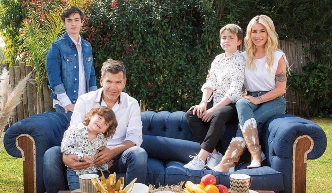 Florencia Peña posteó tres fotos en ropa interior y otras con su familia