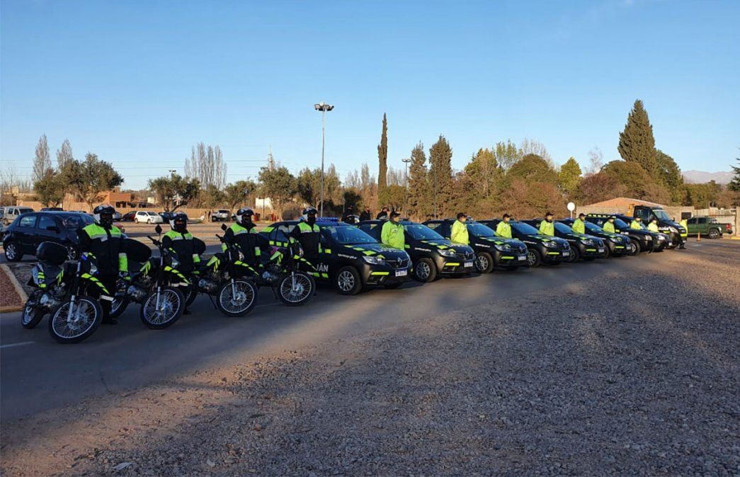 Nuevos vehículos de Seguridad Vial para Luján fueron presentados por Braganolo. Foto: Gentileza.&nbsp;