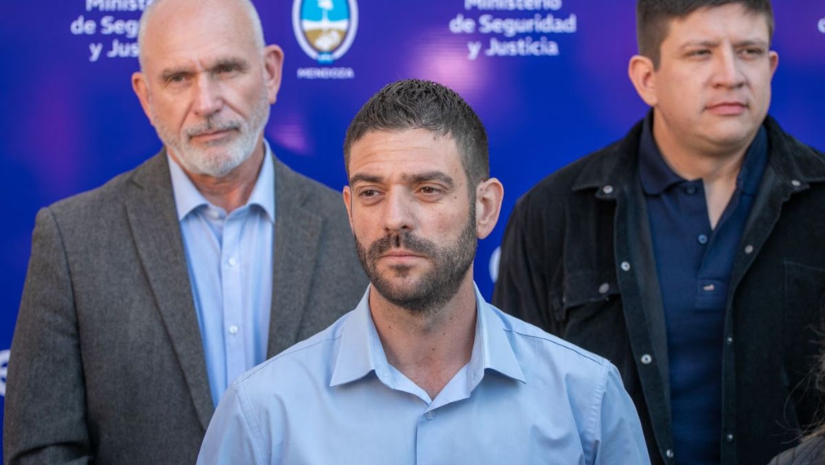 El director de Relaciones con la Comunidad, Hernán Amat.