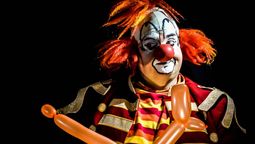 Víctor Di Nasso es Chapote hace más de 30 años. Y aquí explica cómo enfrenta los tiempos de redes y TikTok con el humor clown para niños en vacaciones.