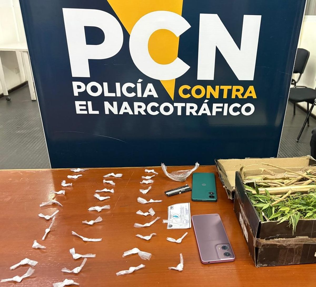 La policía dispuso allanamientos en dos barrios de Guaymallén, y el resultado fue el secuestro de drogas y dos personas detenidas. 