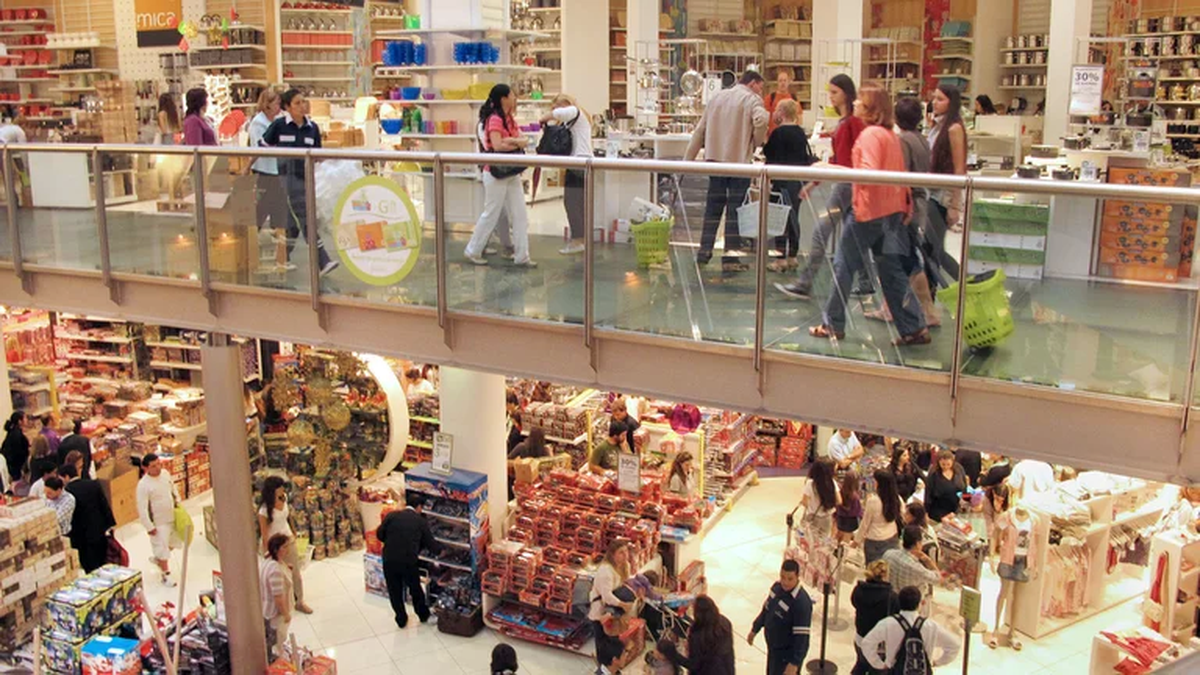 Bajaron las ventas por el Día del Padre en los shoppings.