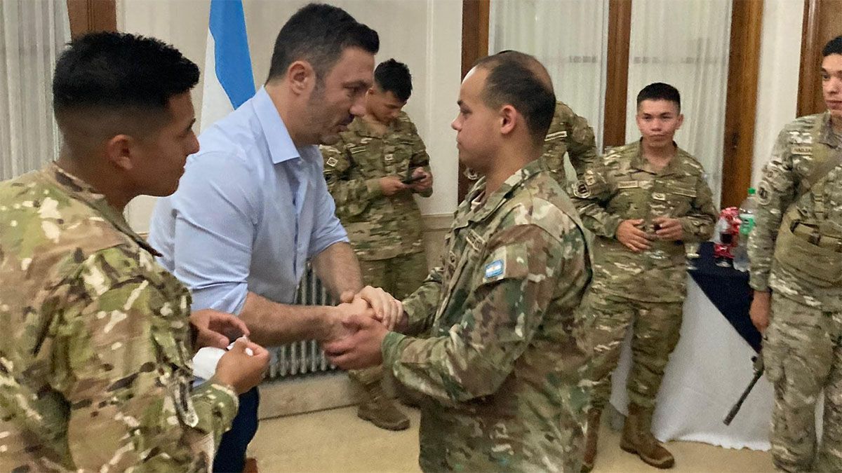El ministro de Defensa, Luis Petri, decidió pasar fin de año con los uniformados del Colegio Militar de la Nación.