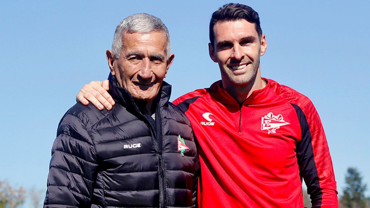 Juan Ramón Verón y Mauro Boselli, pasado y presente de Estudiantes, líder de la Copa de la Liga Profesional