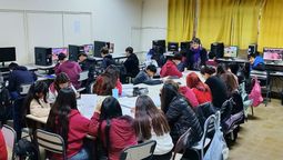 Descubrí que mi vida es el aula, dijo Ivana Morelatto, quien está entre los docentes mendocinos inspiradores del país. Descubrí que mi vida es el aula, dijo Ivana Morelatto, quien está entre los docentes mendocinos inspiradores del país.