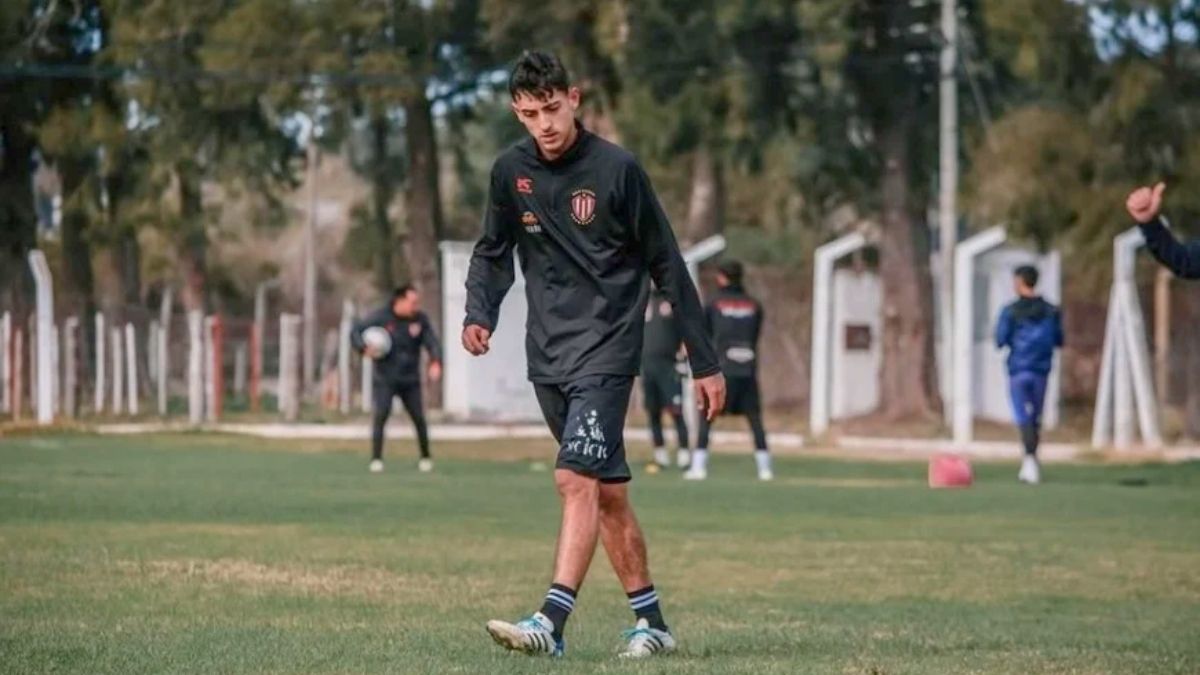 El futbolista se encuentra internado desde que sufrió el ACV.