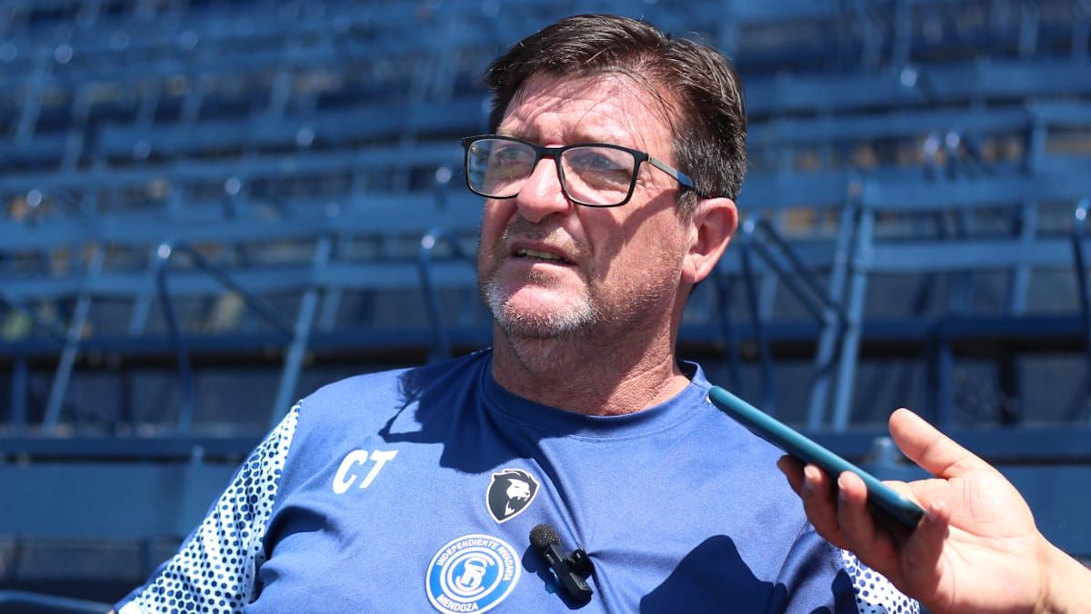 Alfredo Berti, DT de Independiente Rivadavia repasó el ascenso histórico a Primera División, a un año de haber obtenido esa gesta. Alfredo Berti, DT de Independiente Rivadavia repasó el ascenso histórico a Primera División, a un año de haber obtenido esa gesta.