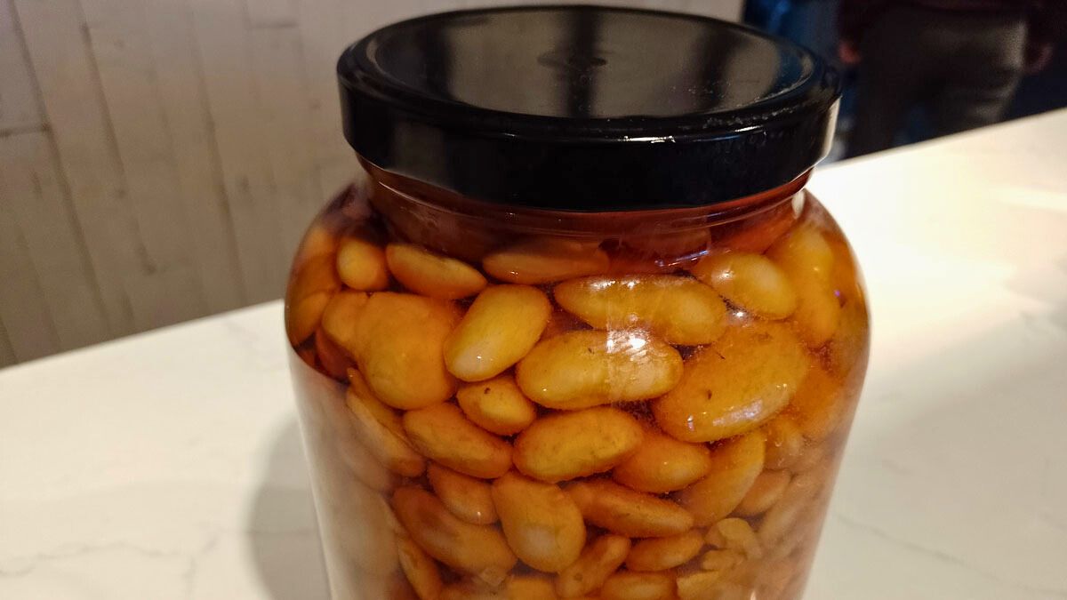Todo el mundo puede preparar esta riquísima receta de porotos en escabeche