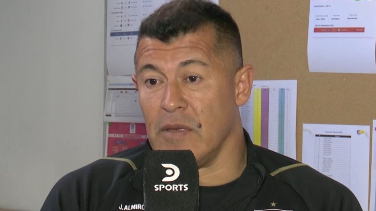 Jorge Almirón palpitó el cruce ante River por Copa Libertadores.&nbsp;