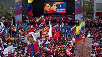 Venezuela va a elecciones con Maduro como favorito