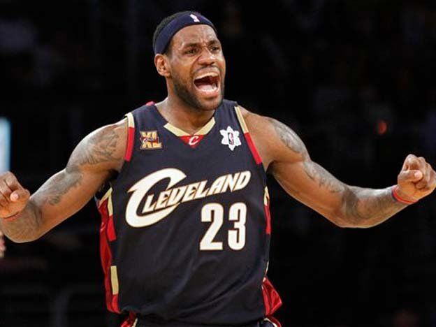LeBron vuelve a casa
