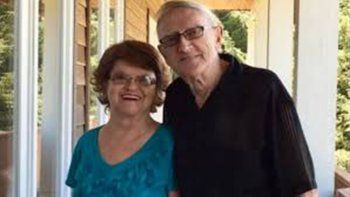 Estuvieron casados 52 años y el coronavirus los mató el mismo día
